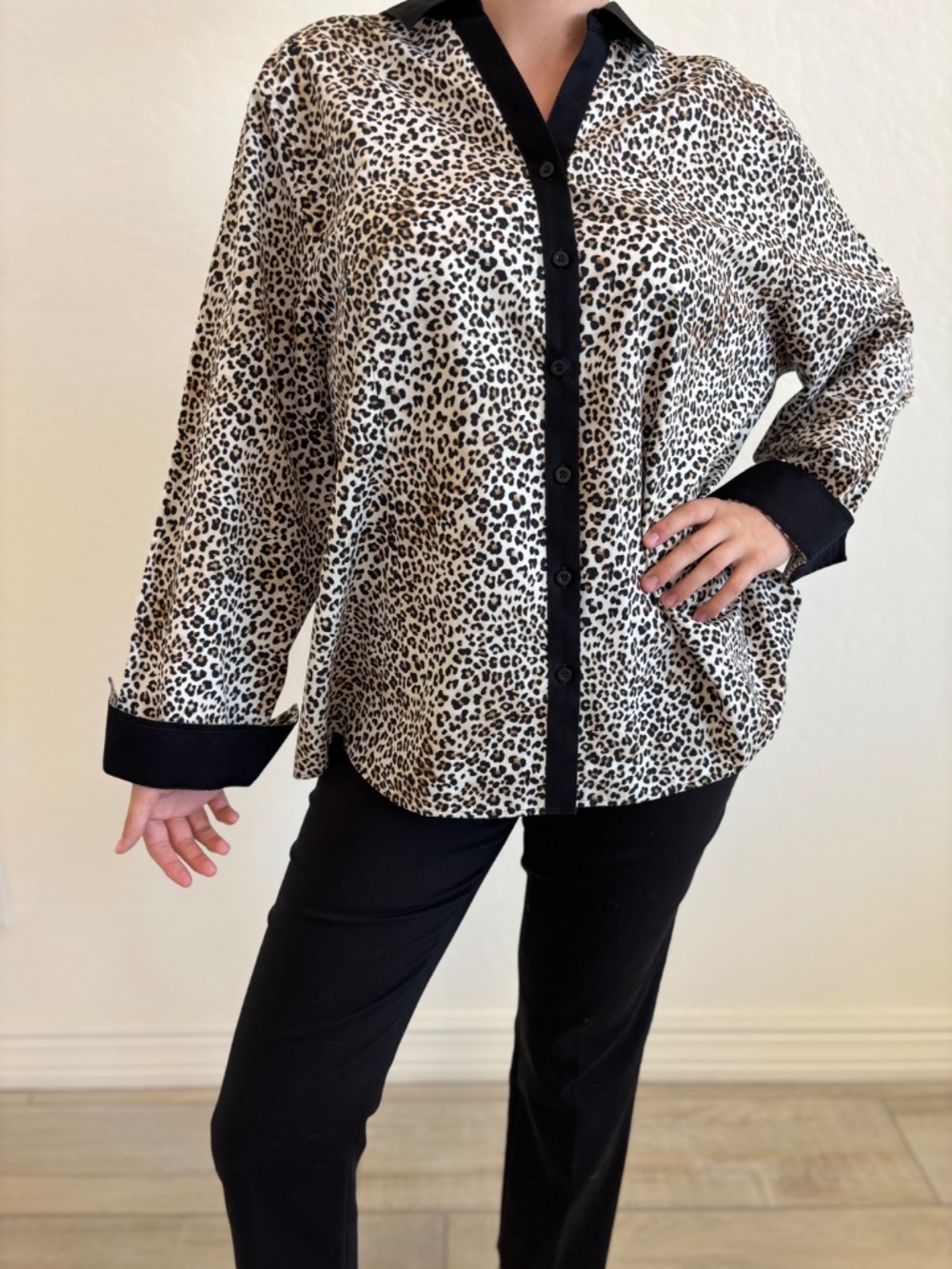 NWT Chicos No-Iron Animal Print Caroline Shirt Blocked Cuff Size 4 / US 20 XXL